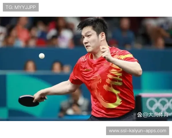 媒体关注樊振东强势晋级，教练合影成社交热点，樊振东领队